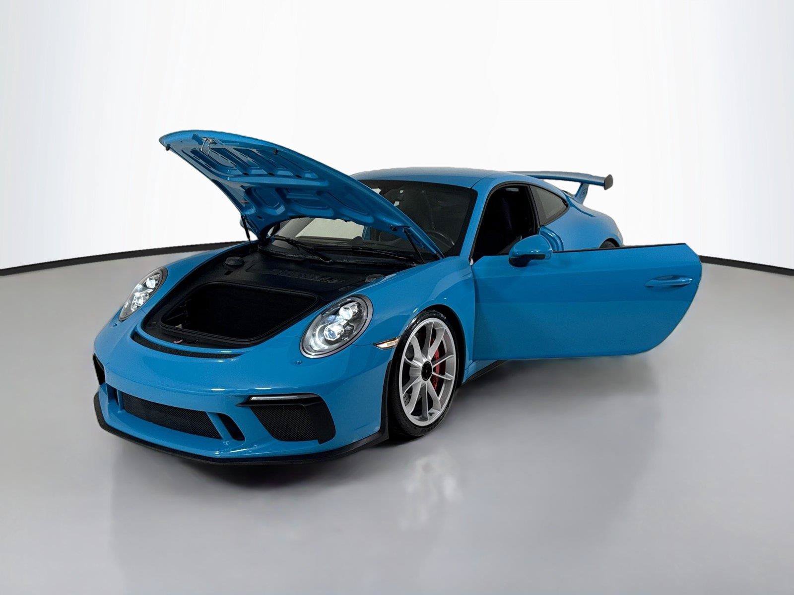 Used 2018 Porsche 911 GT3 w/ Sport Chrono Package RWD image 39