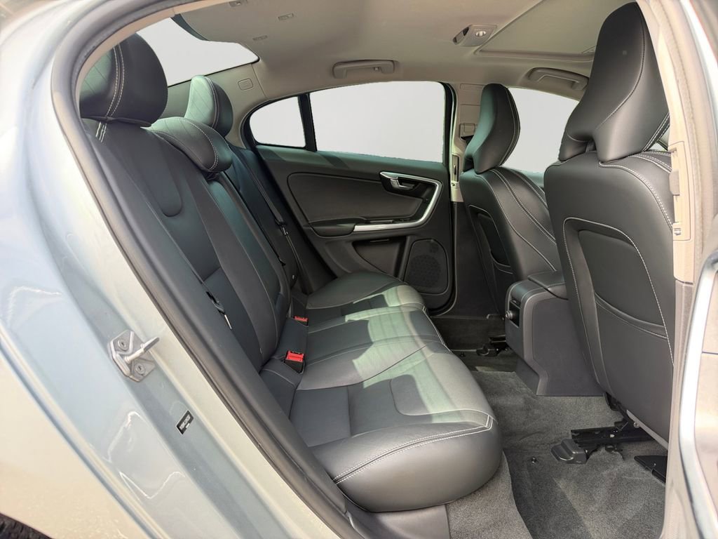 Used 2018 Volvo S60 T5 Dynamic w/ Vision Package FWD image 13