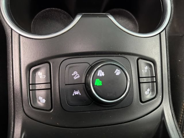 Used 2020 GMC Terrain SLE w/ Driver Convenience Package AWD/4WD image 18