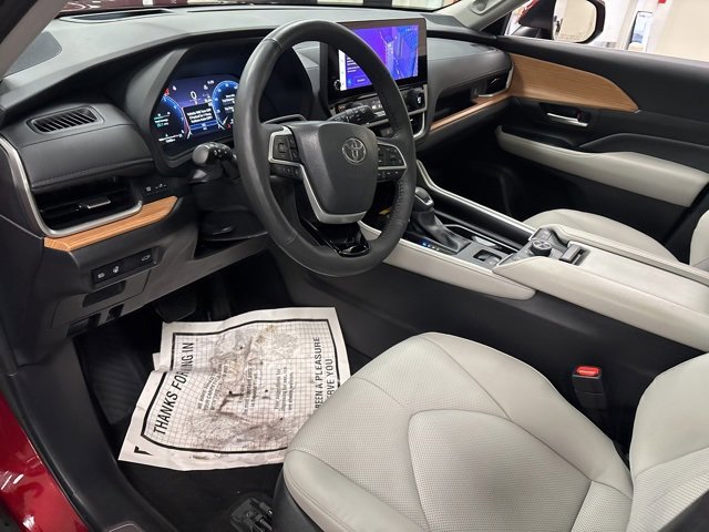 Used 2024 Toyota Grand Highlander Platinum image 17
