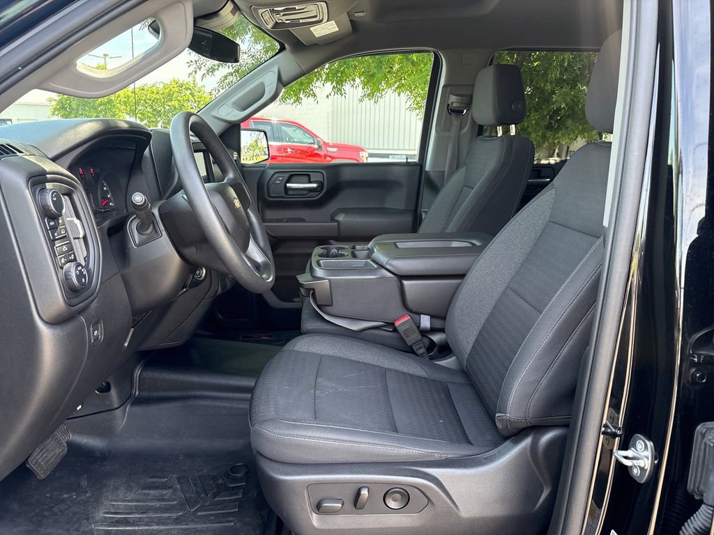 Certified 2023 Chevrolet Silverado 1500 Custom AWD/4WD image 13