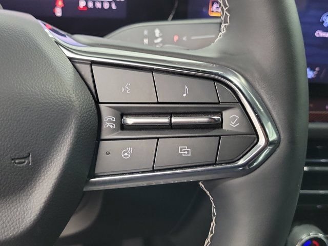 Used 2025 Chevrolet Traverse Z71 w/ Enhanced Driving Package AWD/4WD image 27