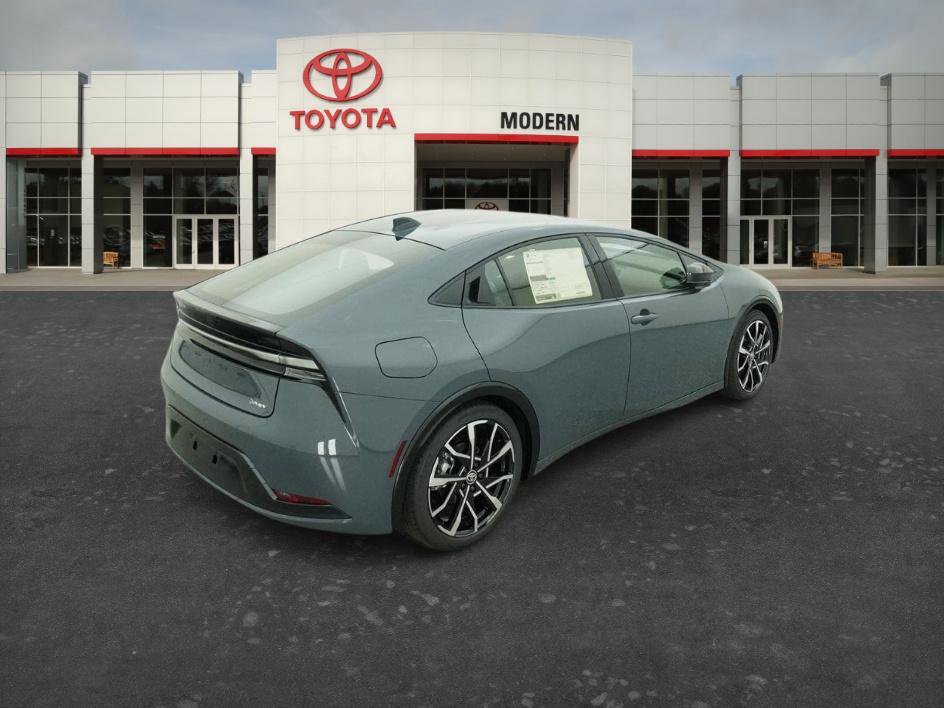 New 2026 Toyota Prius Plug-In Hybrid FWD image 7