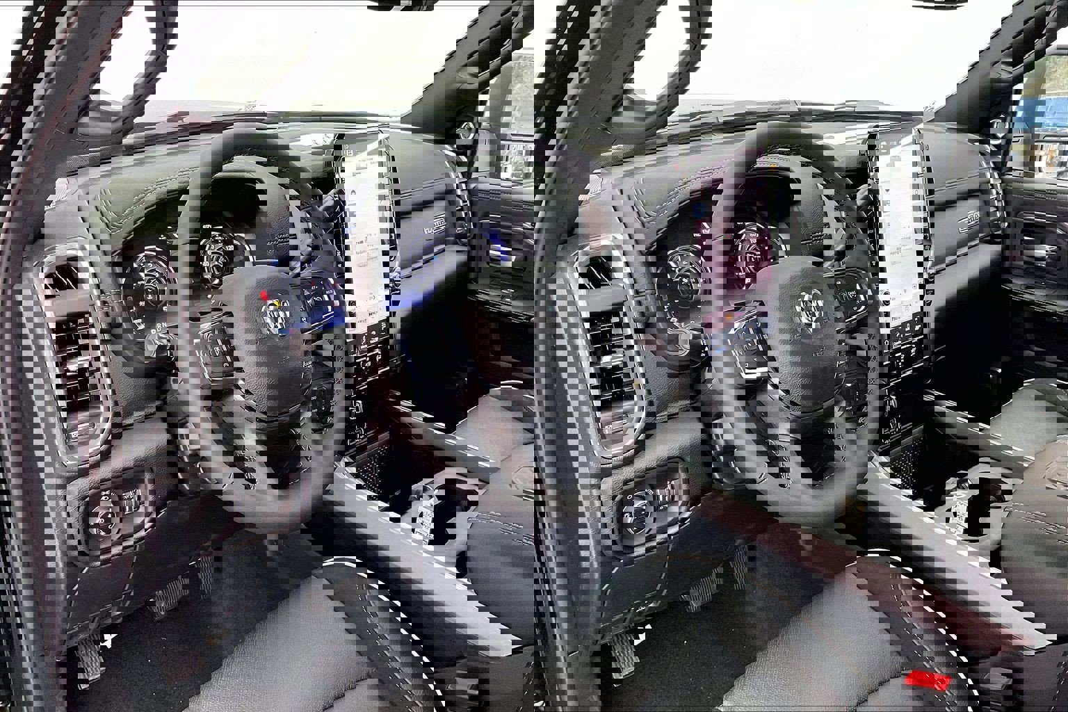 New 2026 RAM 3500 Laramie AWD/4WD image 4