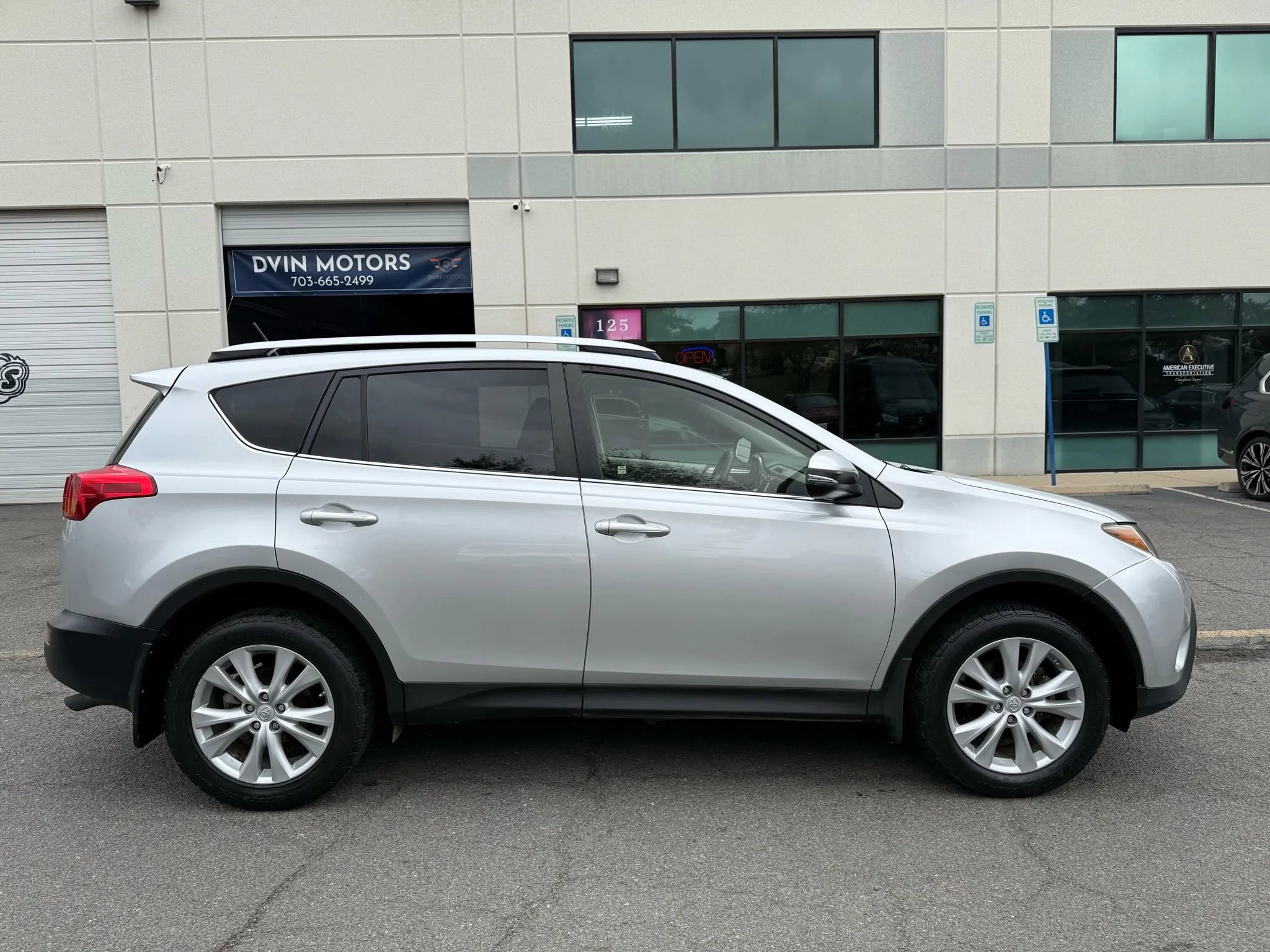 Used 2013 Toyota RAV4 Limited image 3