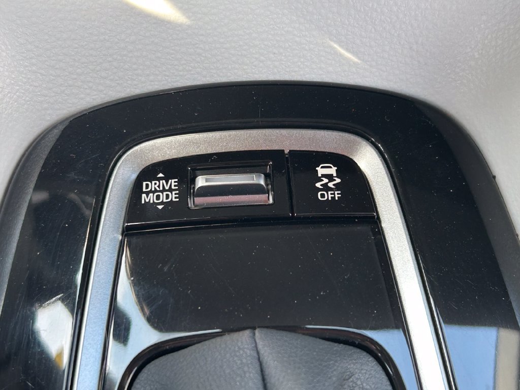 Certified 2026 Toyota Corolla SE FWD image 25