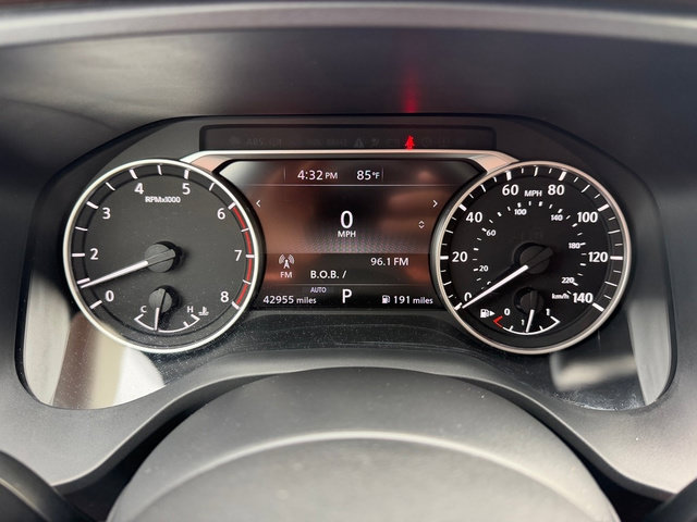 Used 2022 Nissan Rogue SV AWD/4WD image 29