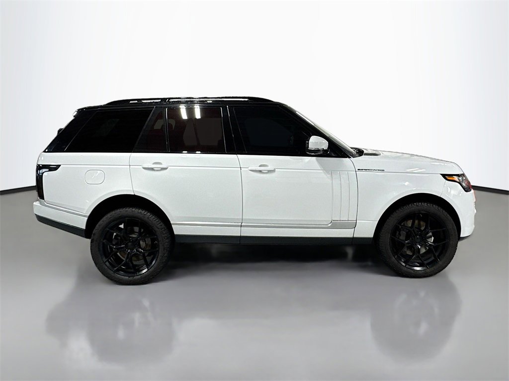 Used 2016 Land Rover Range Rover Supercharged image 5