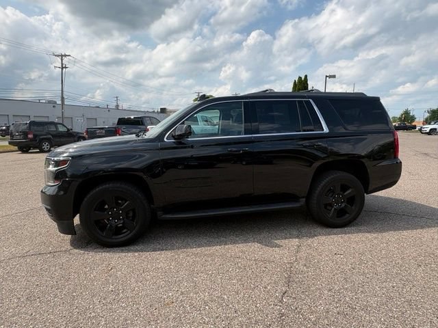 Used 2018 Chevrolet Tahoe LT w/ LT Midnight Edition AWD/4WD image 2