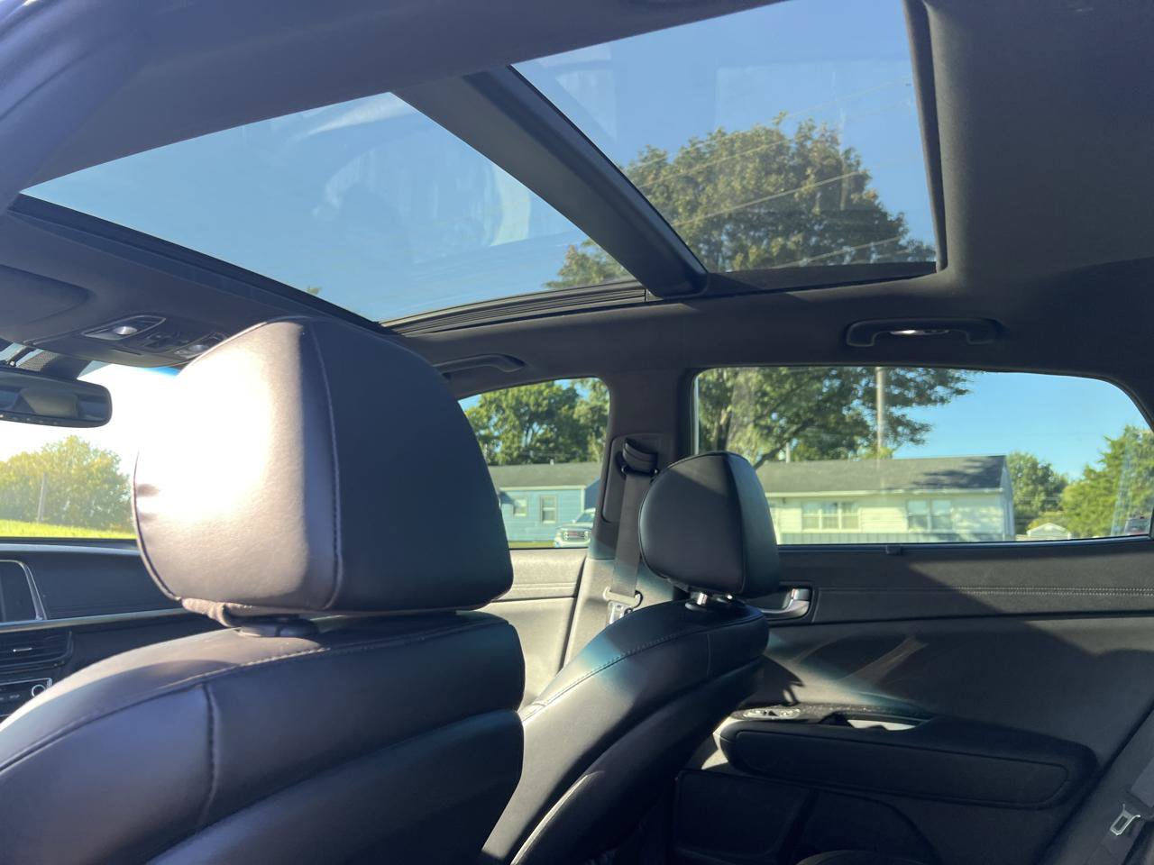 Used 2018 Kia Optima SX w/ Technology Package FWD image 27