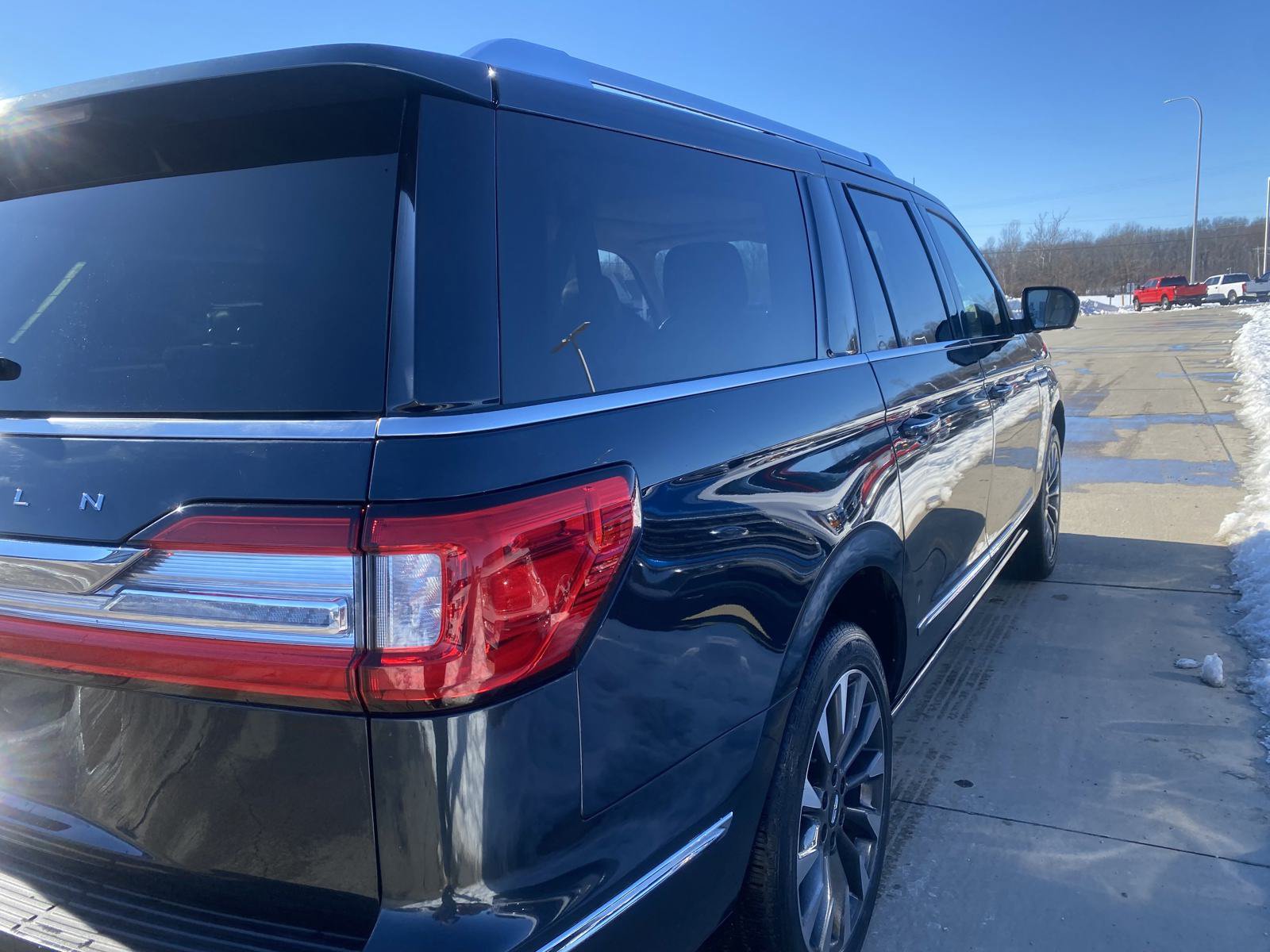 Used 2021 Lincoln Navigator L Reserve AWD/4WD image 8