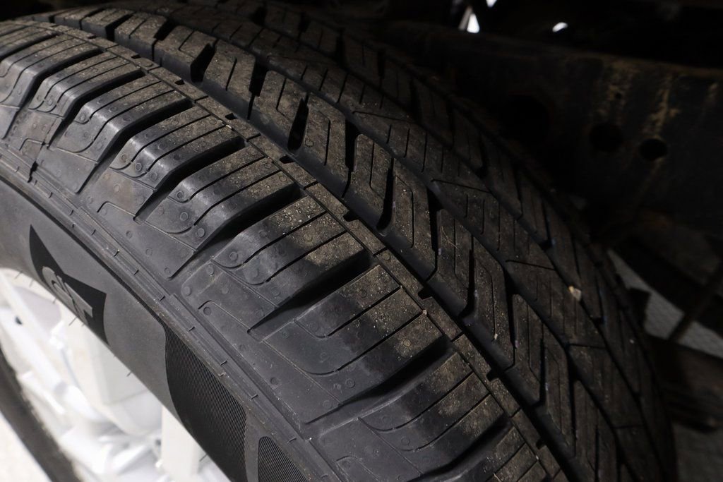 Certified 2022 Nissan Frontier SV AWD/4WD image 20