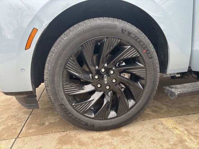 New 2025 Lincoln Navigator Reserve w/ Jet Appearance Package image 46