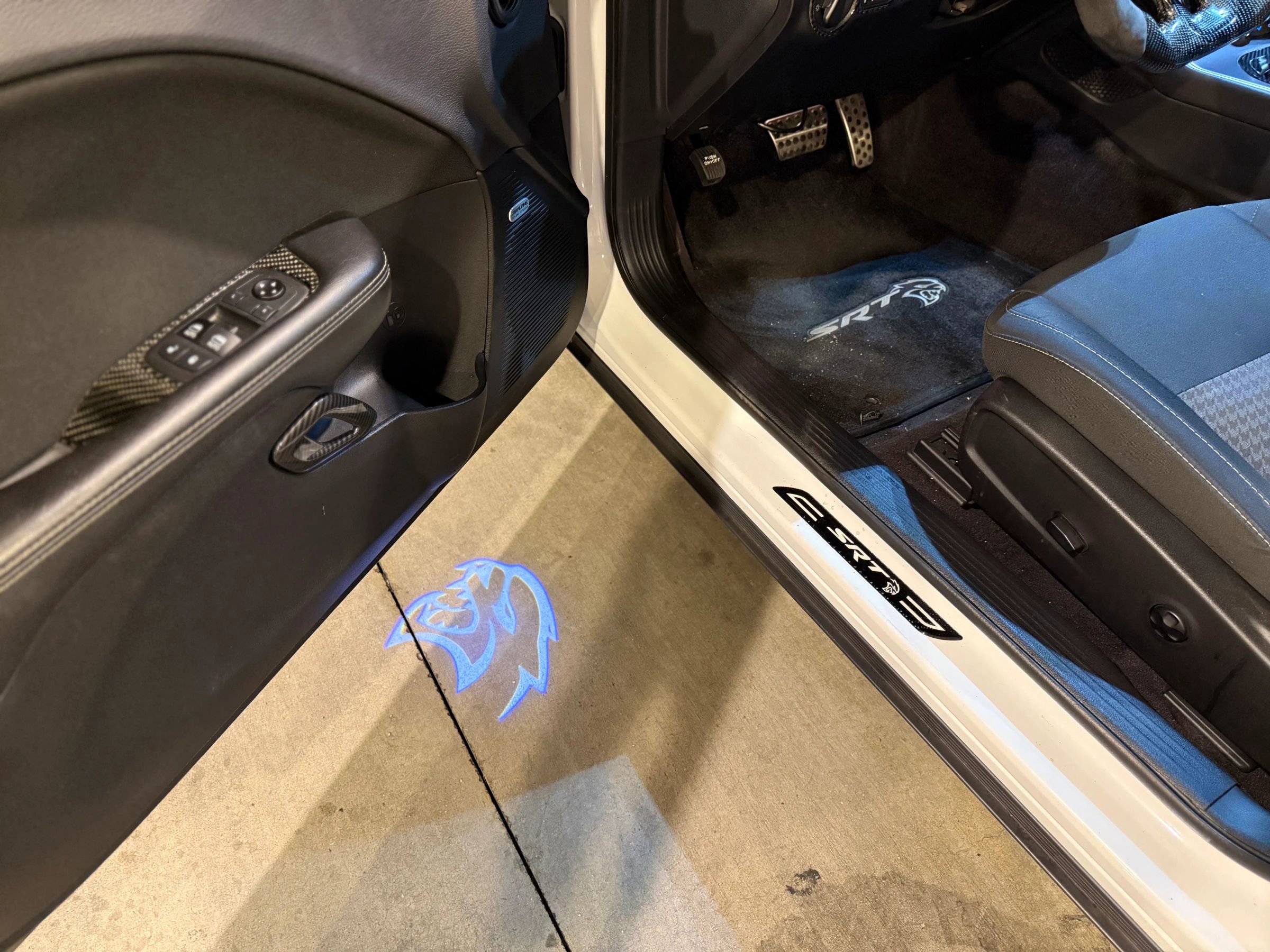 Used 2019 Dodge Challenger SRT Hellcat w/ Widebody Package image 20