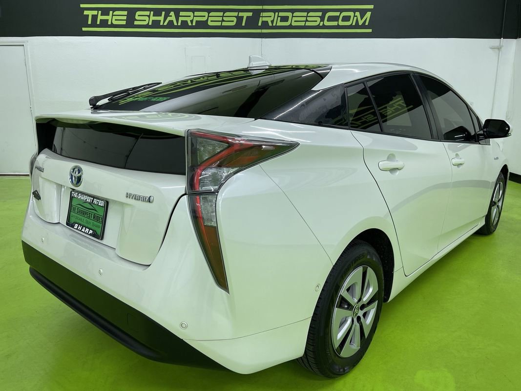 Used 2017 Toyota Prius Four image 10