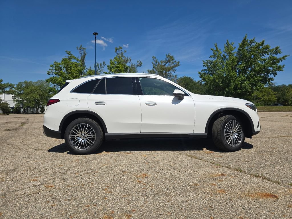 New 2027 Mercedes-Benz GLC 300 4MATIC image 18