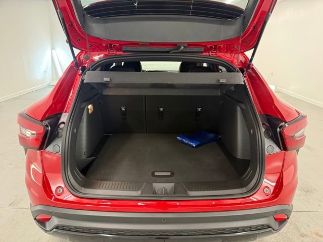 New 2026 Chevrolet Trax RS w/ Sunroof Package image 8