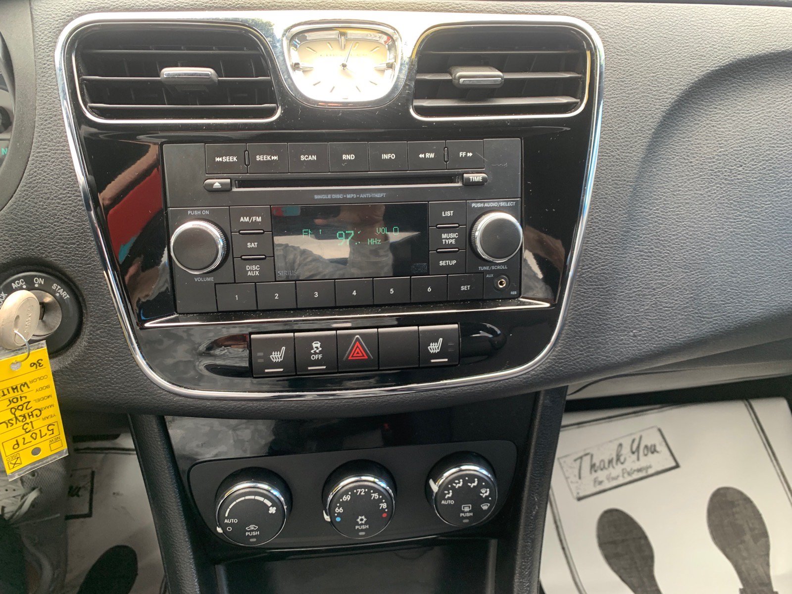 Used 2013 Chrysler 200 Limited FWD image 13