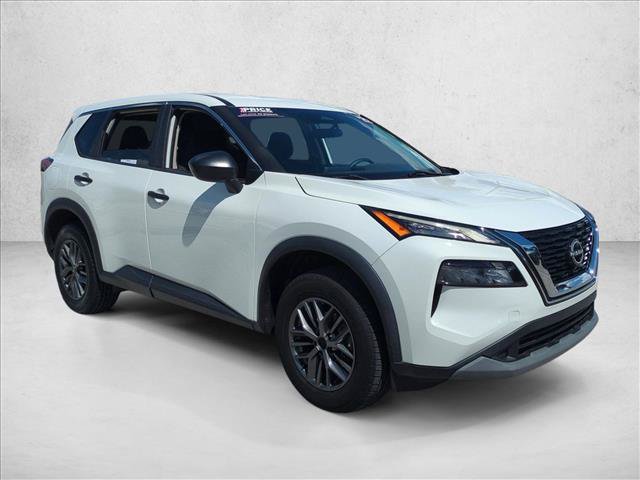 Used 2023 Nissan Rogue S FWD image 3
