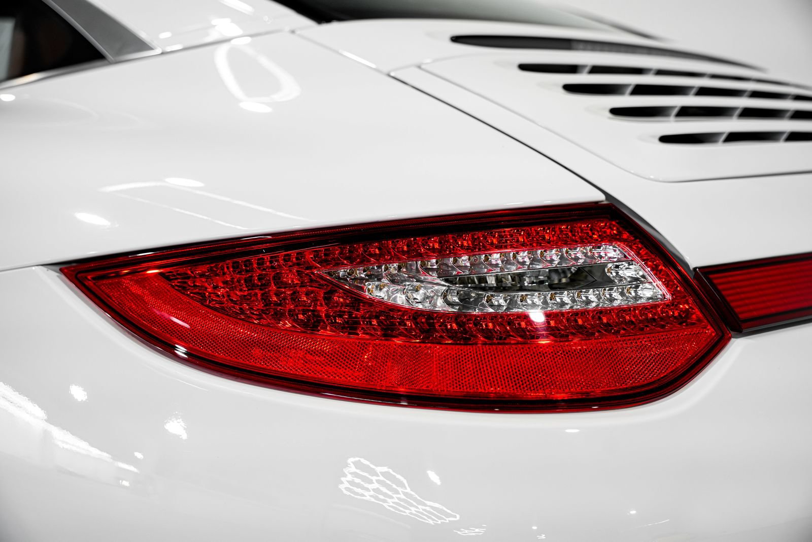 Used 2010 Porsche 911 Targa 4S AWD/4WD image 35