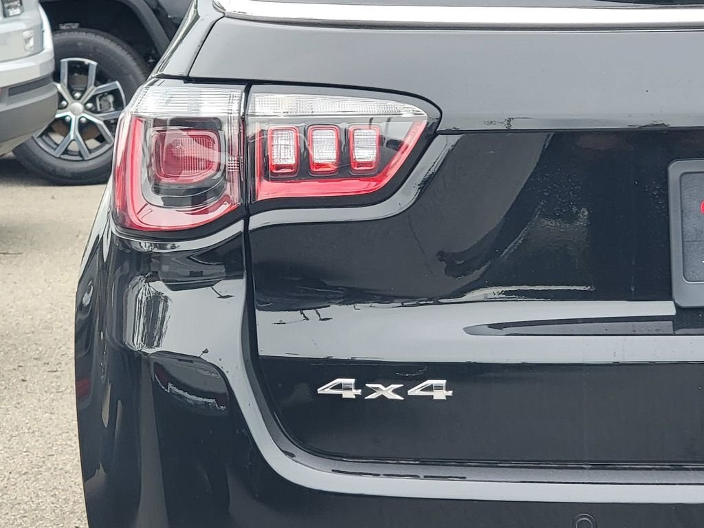 New 2026 Jeep Compass Limited w/ Sun, Sound & Navigation Group AWD/4WD image 6