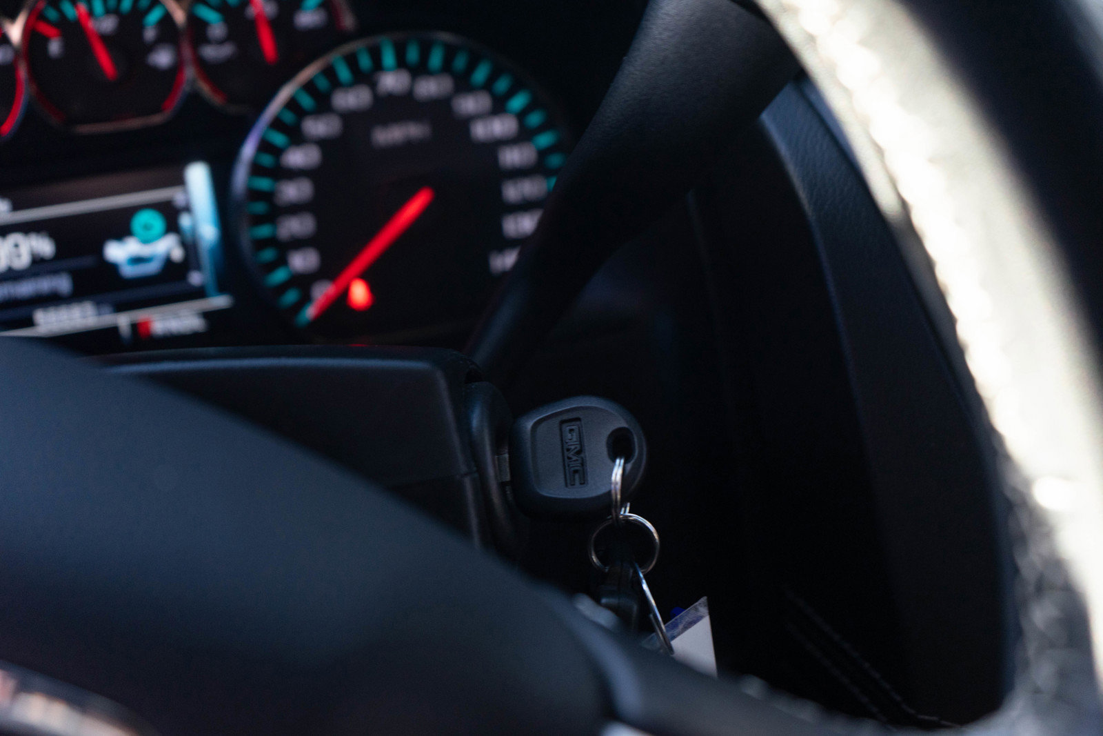 Used 2020 GMC Yukon SLE w/ SLE Value Package image 23