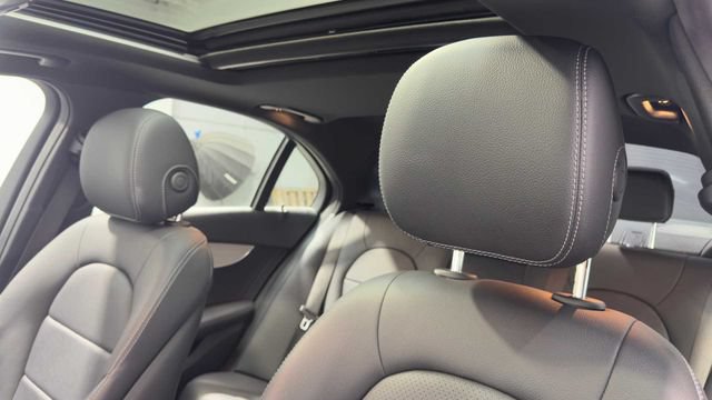 Used 2021 Mercedes-Benz C 300 Sedan image 24