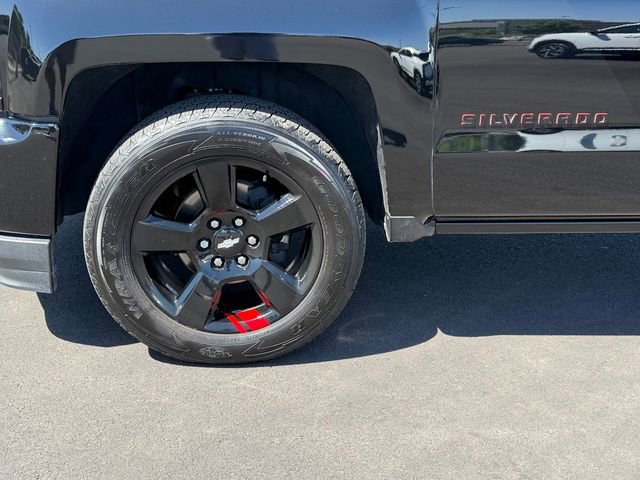 Used 2018 Chevrolet Silverado 1500 LTZ Z71 w/ Redline Edition image 27