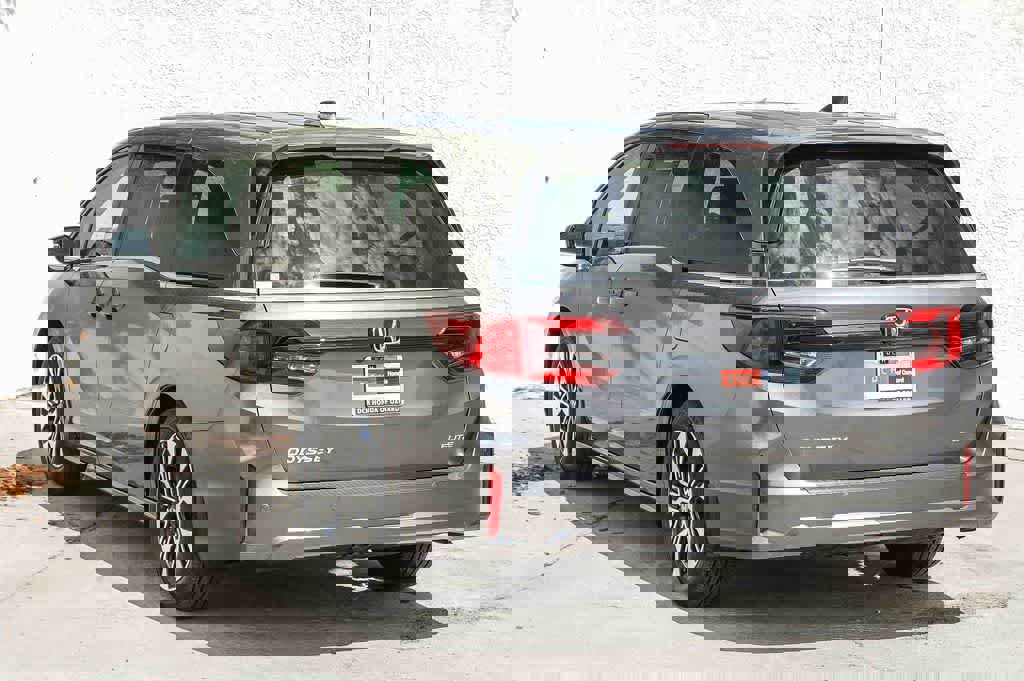 New 2026 Honda Odyssey Elite image 6