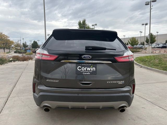 Used 2019 Ford Edge Titanium image 11