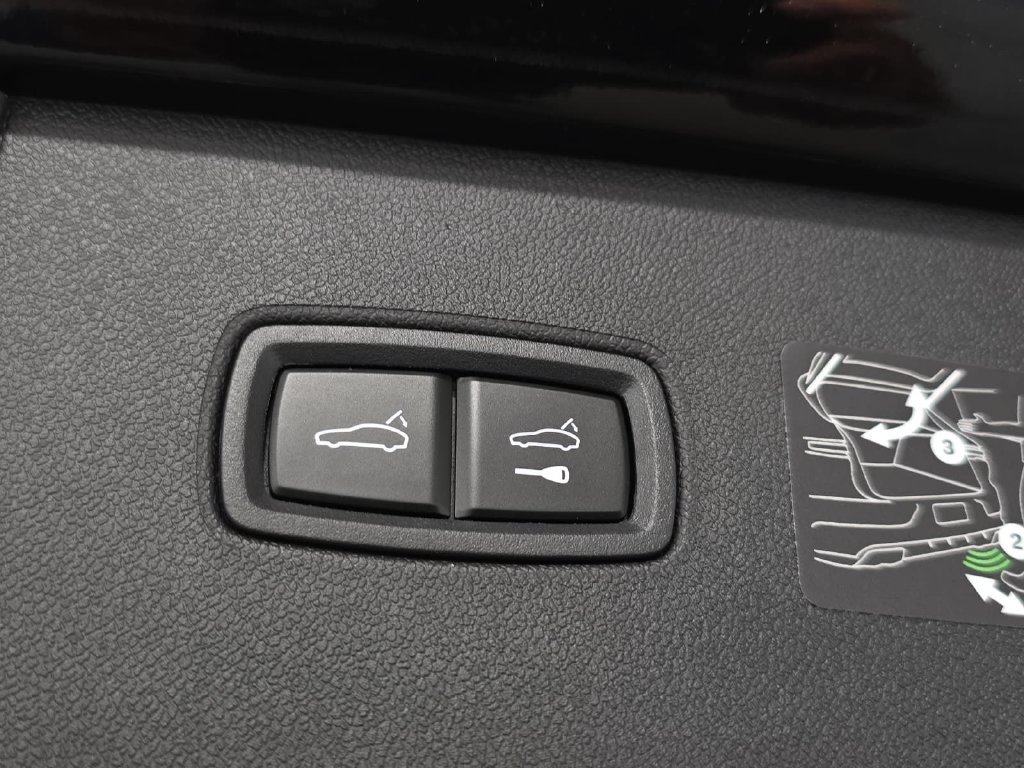 Used 2026 Porsche Cayenne S AWD/4WD image 31