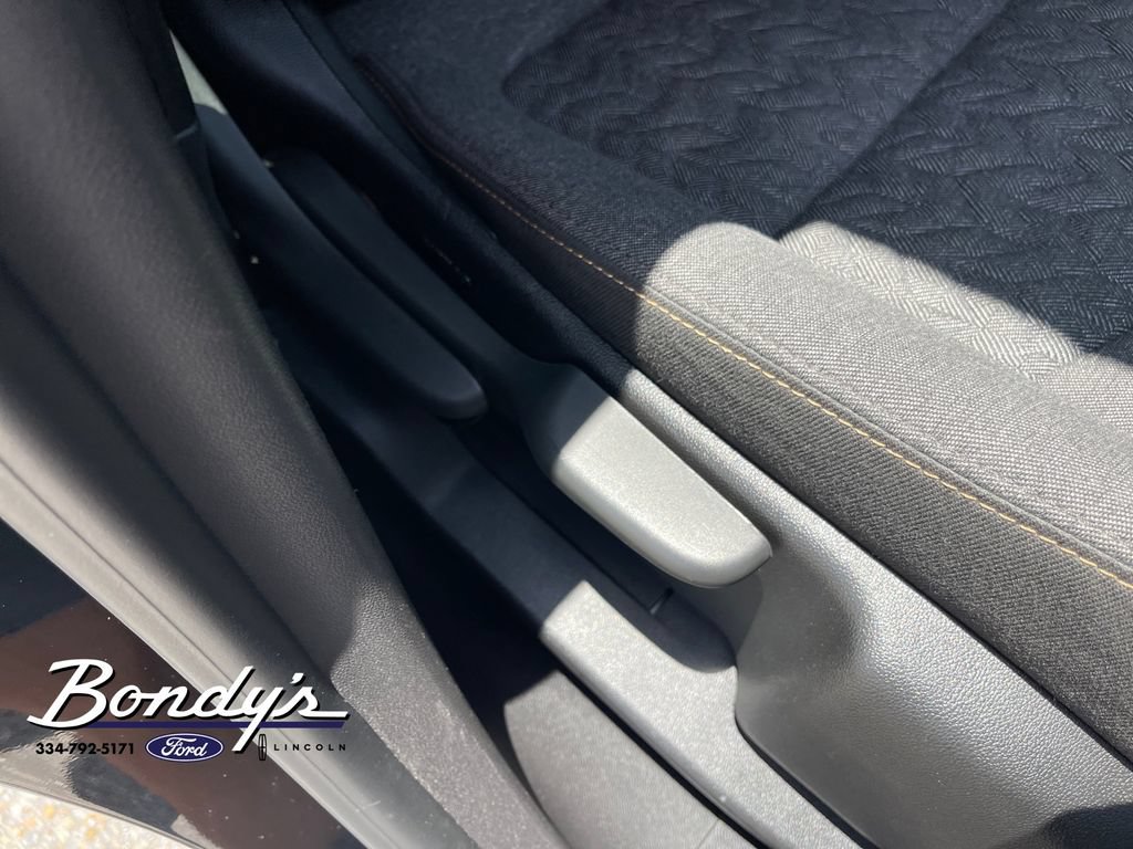 Used 2024 Chevrolet Equinox LT FWD image 17