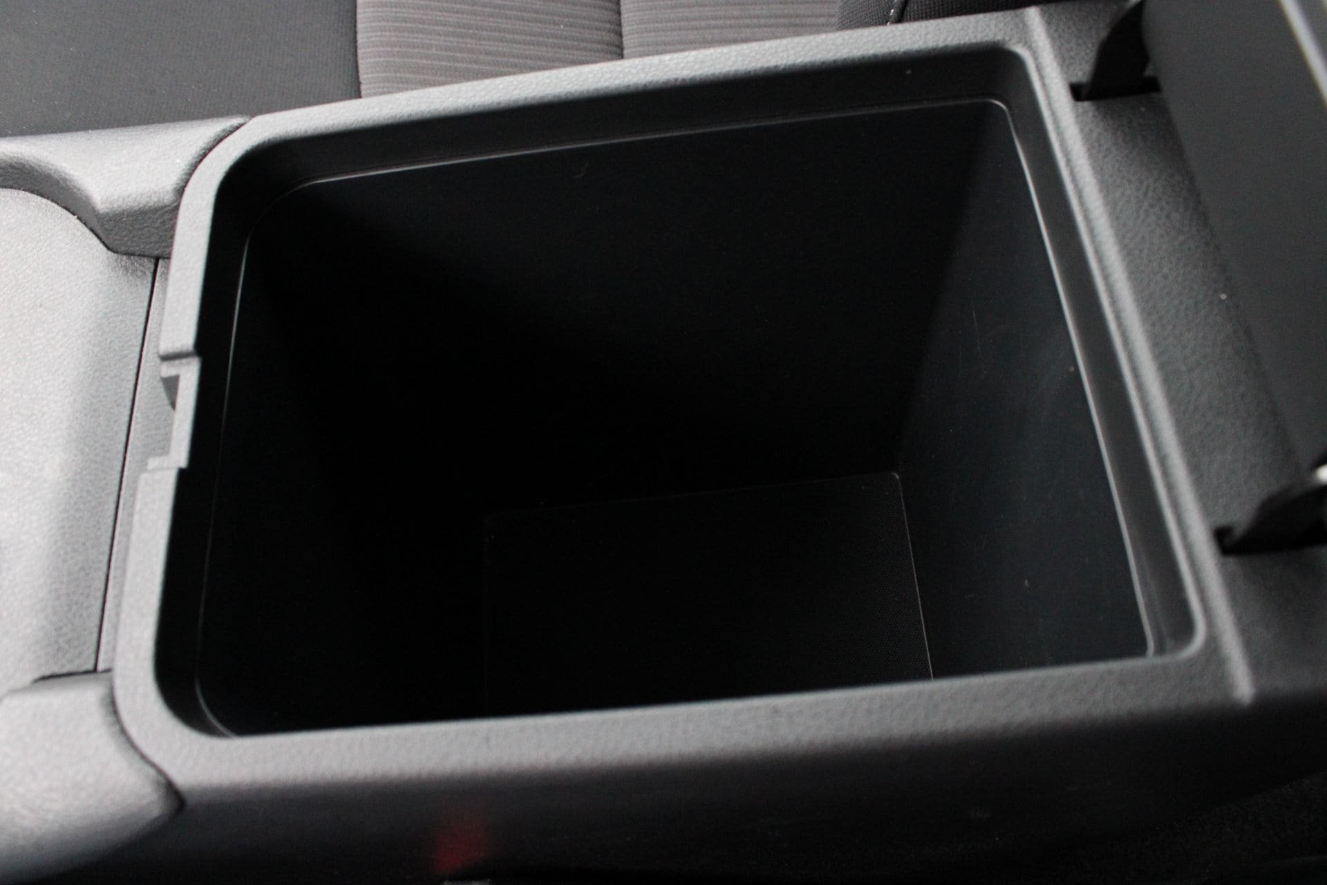 Used 2024 Nissan Sentra SV FWD image 40