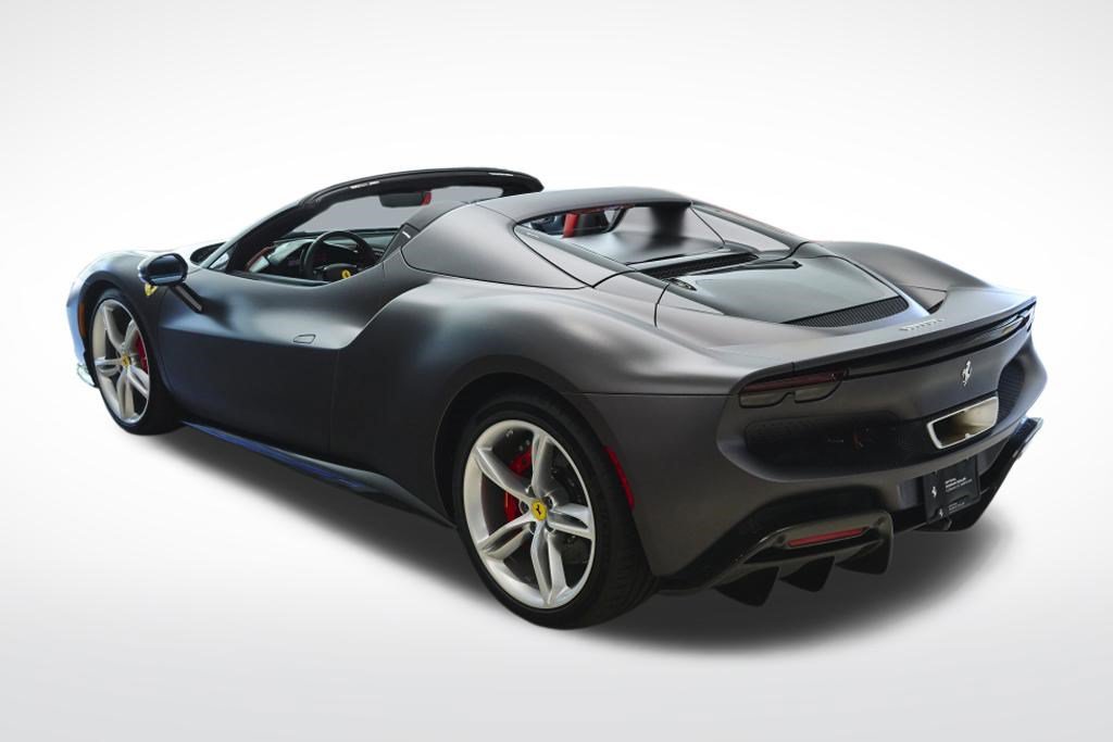 Used 2023 Ferrari 296 GTS RWD image 3