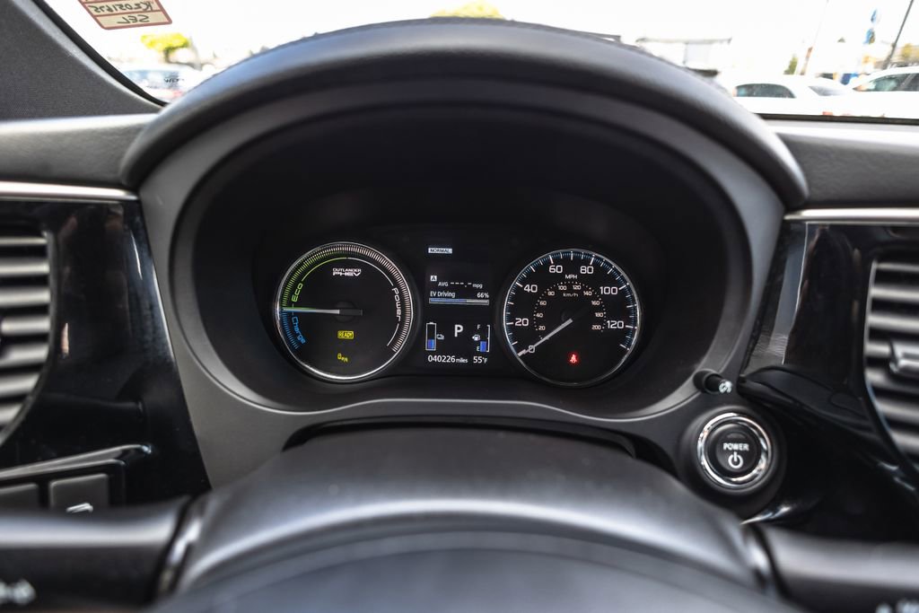 Used 2019 Mitsubishi Outlander SEL image 13