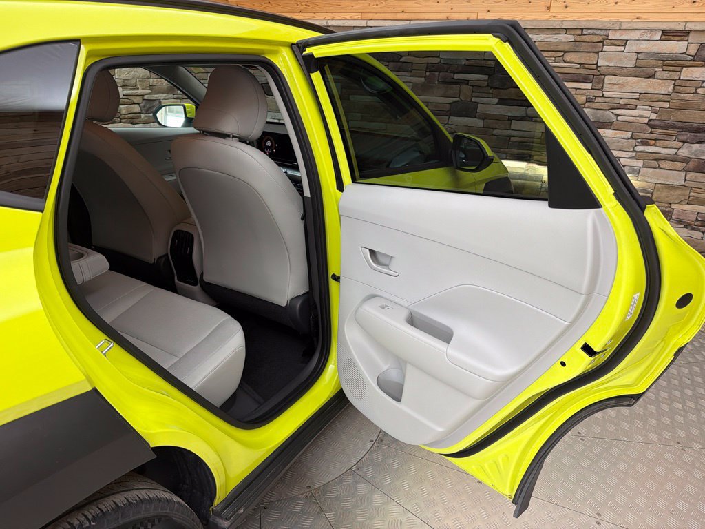 Used 2024 Hyundai Kona SEL FWD image 30