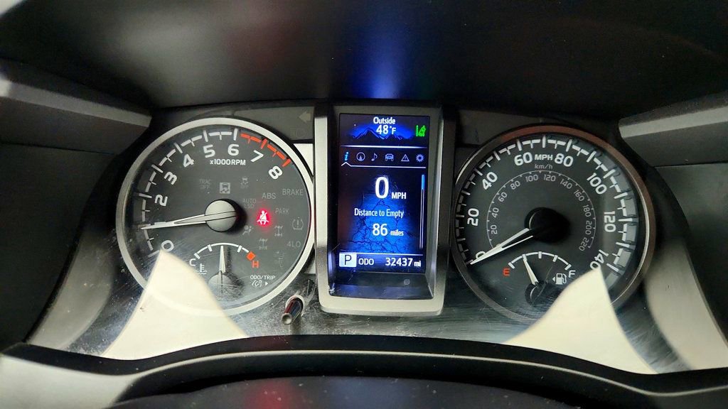 Used 2022 Toyota Tacoma TRD Sport w/ TRD Premium Sport Package image 12