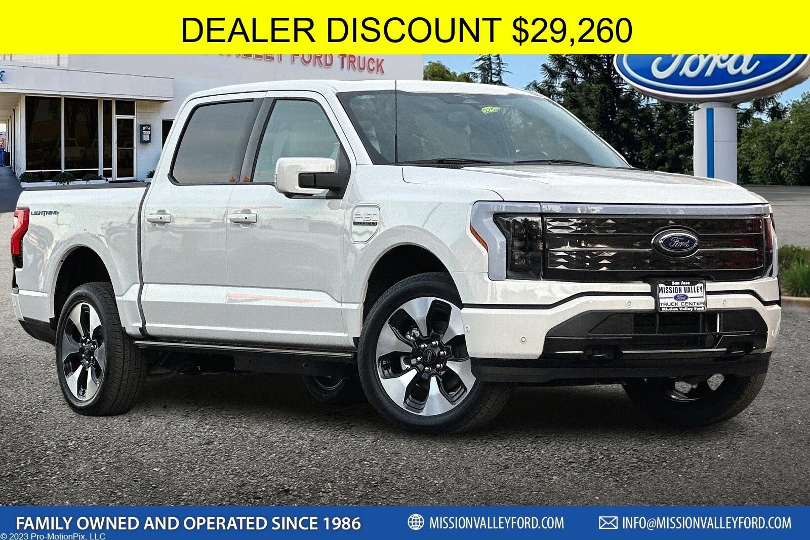New 2023 Ford F150 Lightning Platinum AWD/4WD image 1