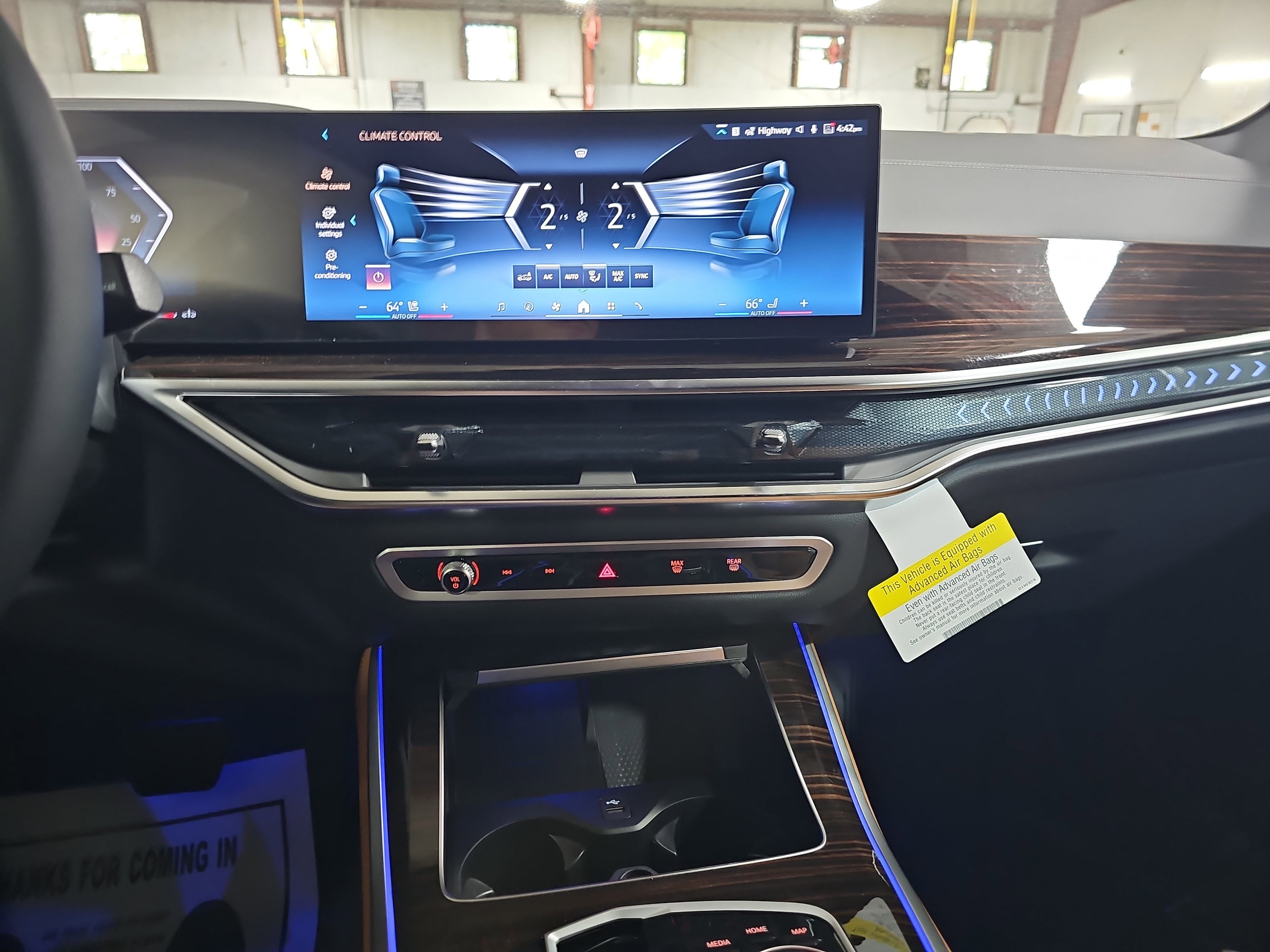 New 2026 BMW X5 xDrive40i w/ Climate Comfort Package AWD/4WD image 22