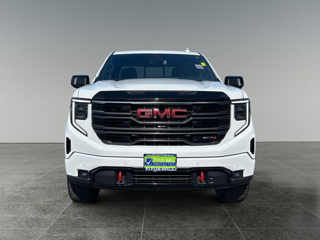 Used 2025 GMC Sierra 1500 AT4 w/ AT4 Premium Package AWD/4WD image 3
