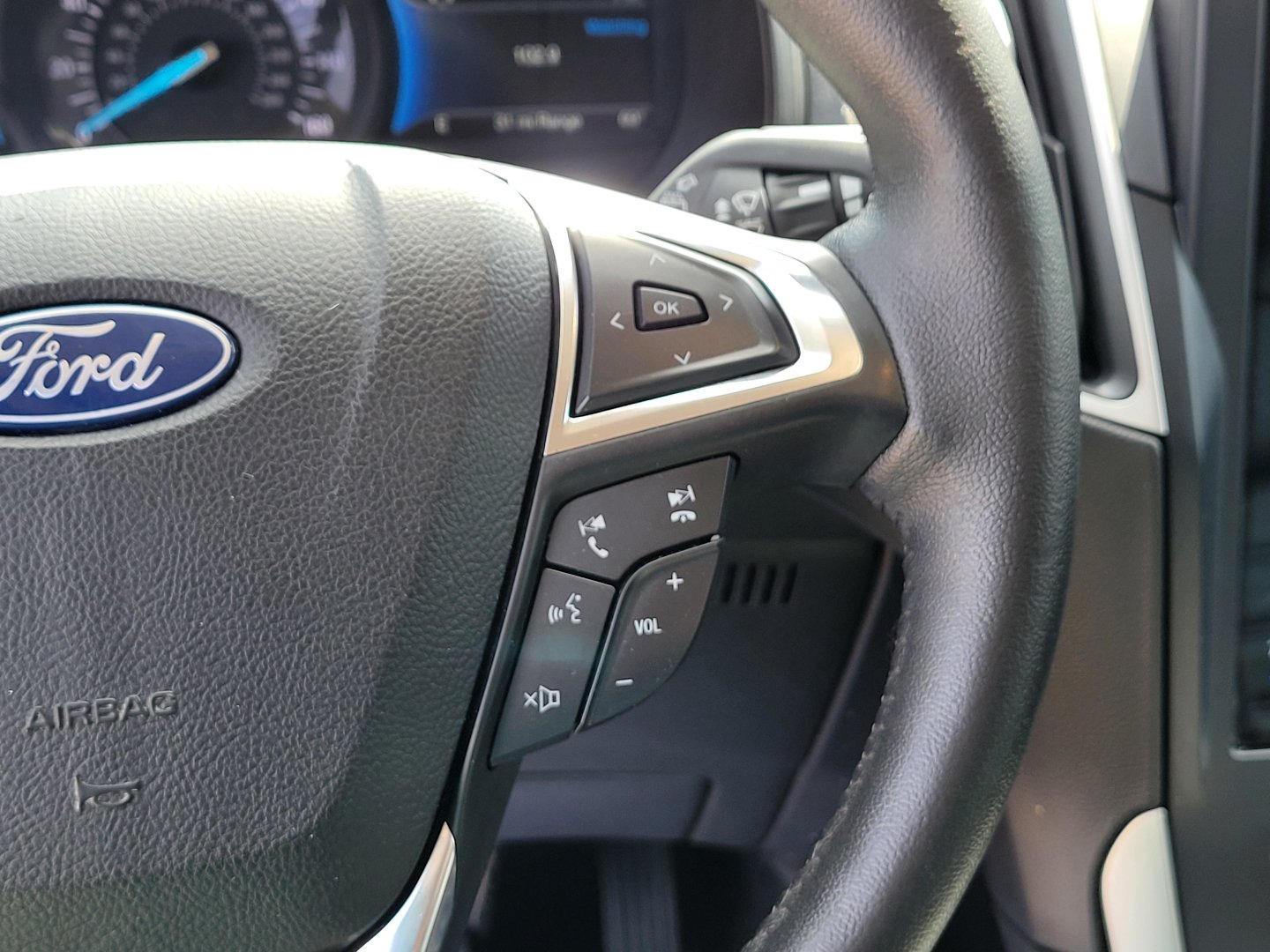 Used 2022 Ford Edge SEL AWD/4WD image 23