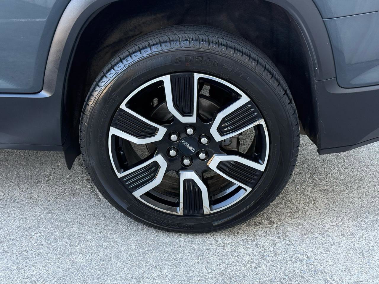 Used 2019 GMC Acadia SLT w/ Black Edition image 37