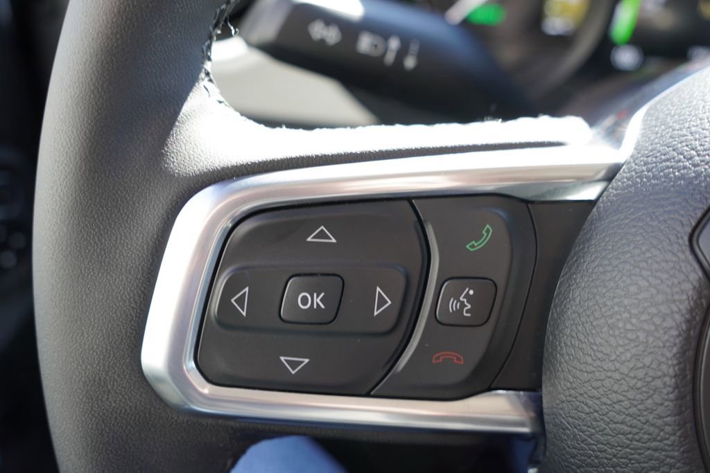 Certified 2025 Jeep Wrangler Unlimited Sahara w/ Safety Group image 29