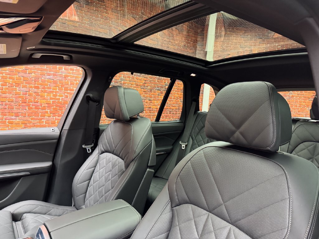 Certified 2026 BMW X5 xDrive40i AWD/4WD image 3