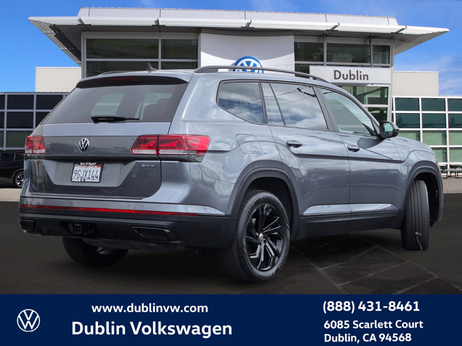 Certified 2023 Volkswagen Atlas SE w/ Panoramic Sunroof Package AWD/4WD image 4