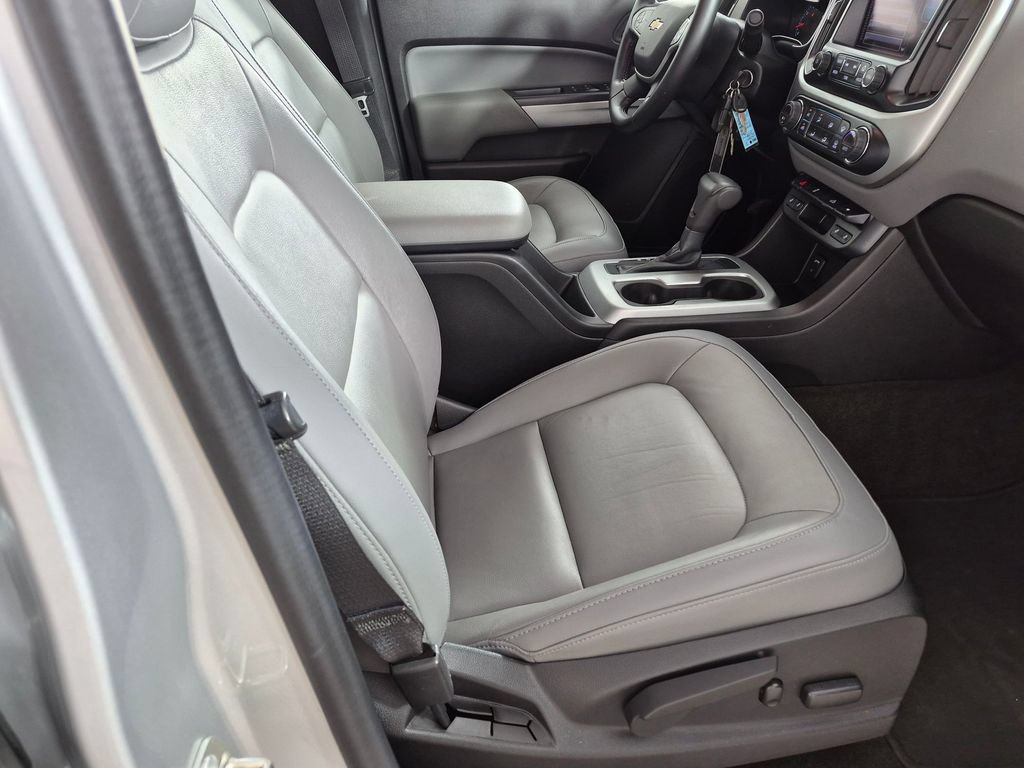 Used 2015 Chevrolet Colorado LT w/ Luxury Package RWD image 27