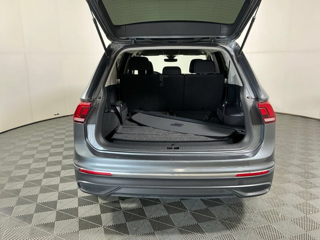 Used 2022 Volkswagen Tiguan S FWD image 27