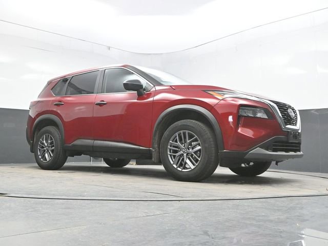 Used 2023 Nissan Rogue S AWD/4WD image 29
