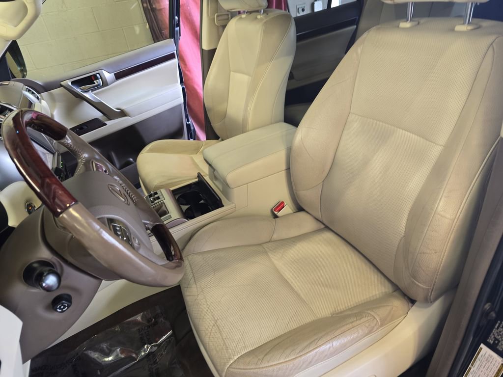 Used 2017 Lexus GX 460 Premium image 16