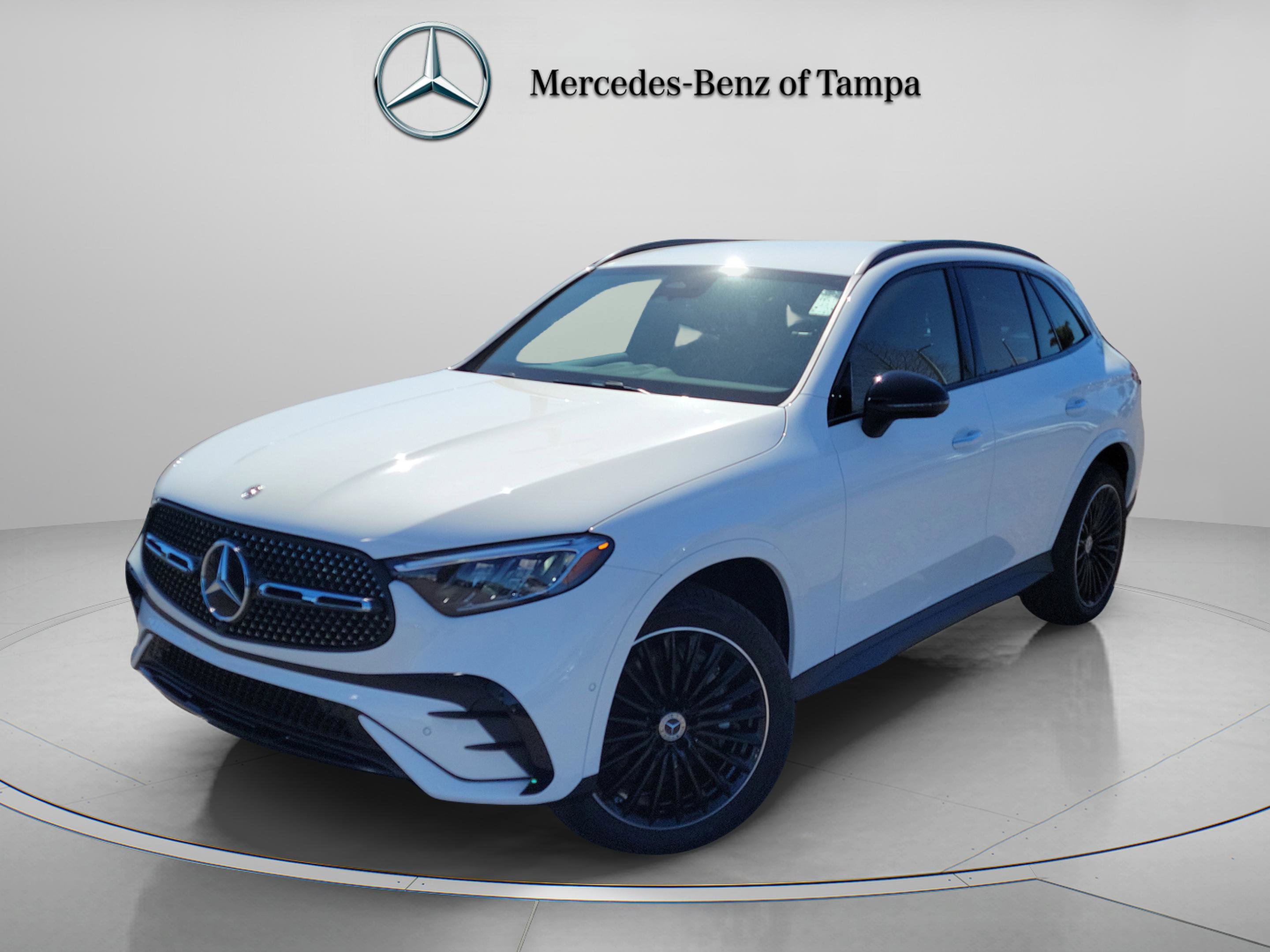Used 2026 Mercedes-Benz GLC 300 image 1